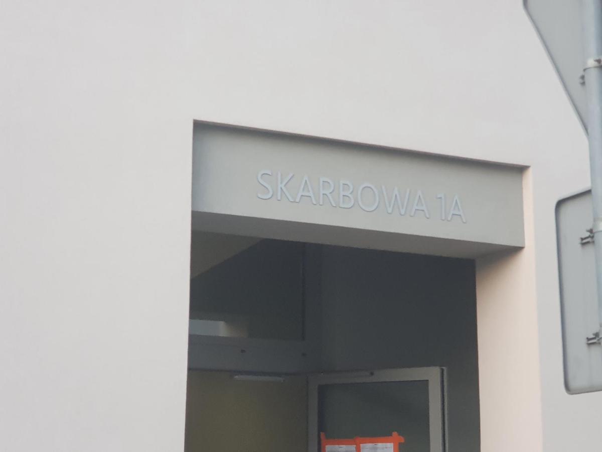 Apartament Skarbowa 1 A Silver And Gold レシュノ エクステリア 写真