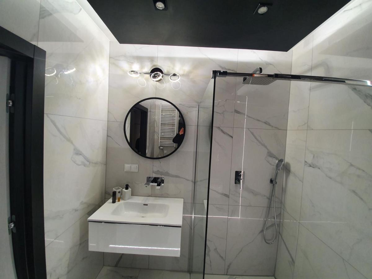 Apartament Skarbowa 1 A Silver And Gold レシュノ エクステリア 写真